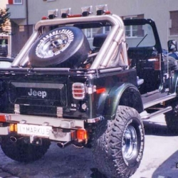 Jeep CJ7 V8